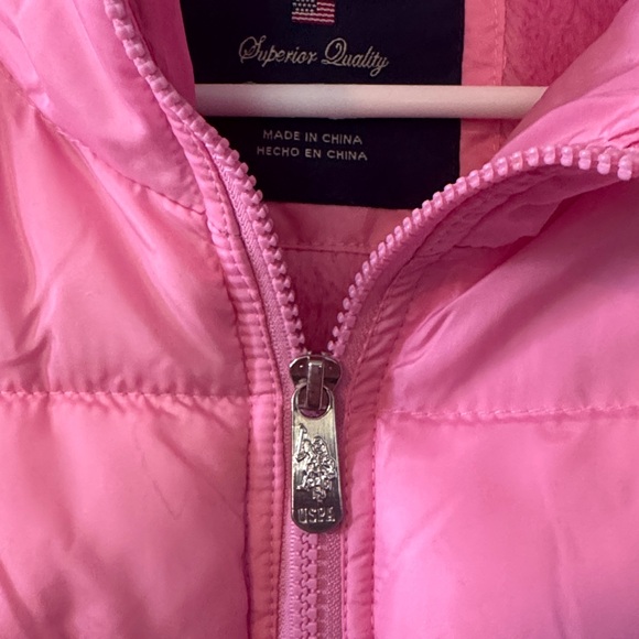 U.S. Polo Assn. Pink Puffer Vest - Picture 3 of 7